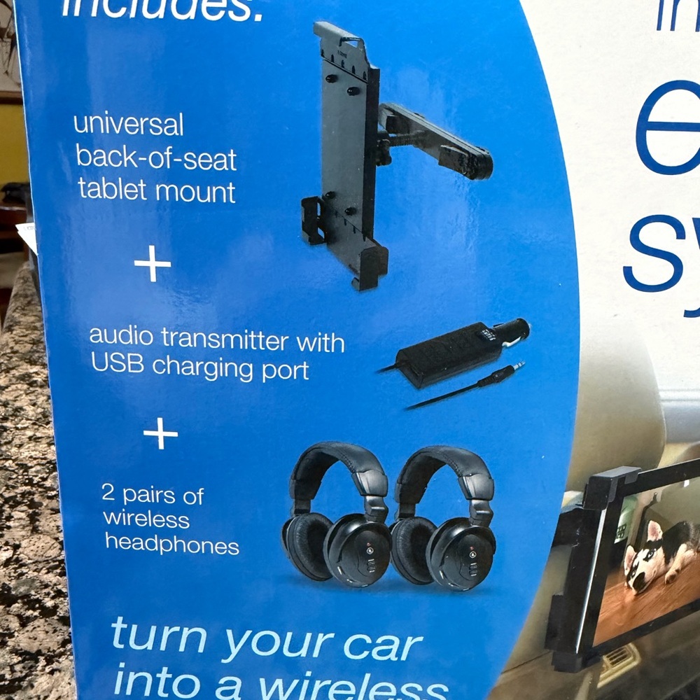 It. In-Car Tablet Entertainment System - Picture 4 of 5